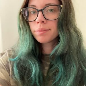 Meet your Posher, Hillary